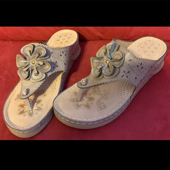 BrandNew Italian Super Soft & Light Weight Sandals - Picture 1 of 4